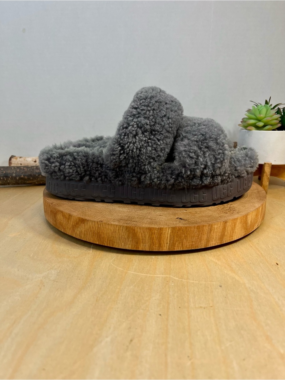 UGG Oh Fluffita Shearling Slingback Platform Sandals No Size Tag Fits 10.5